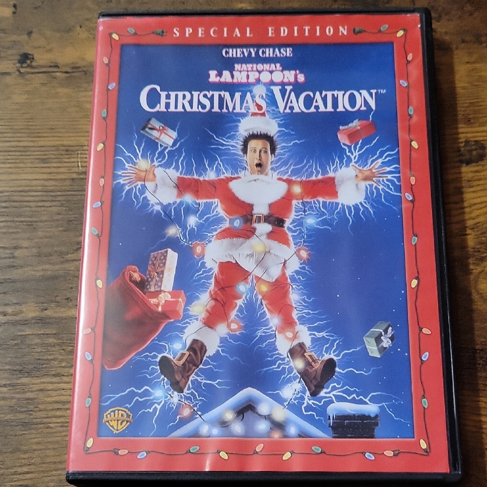 Warner Bros. Christmas Vacation Special Edition - Red and Blue